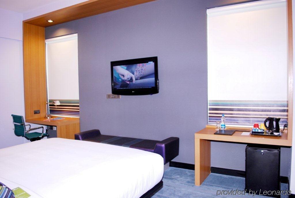 Aloft Coimbatore Singanallur Hotel Room photo